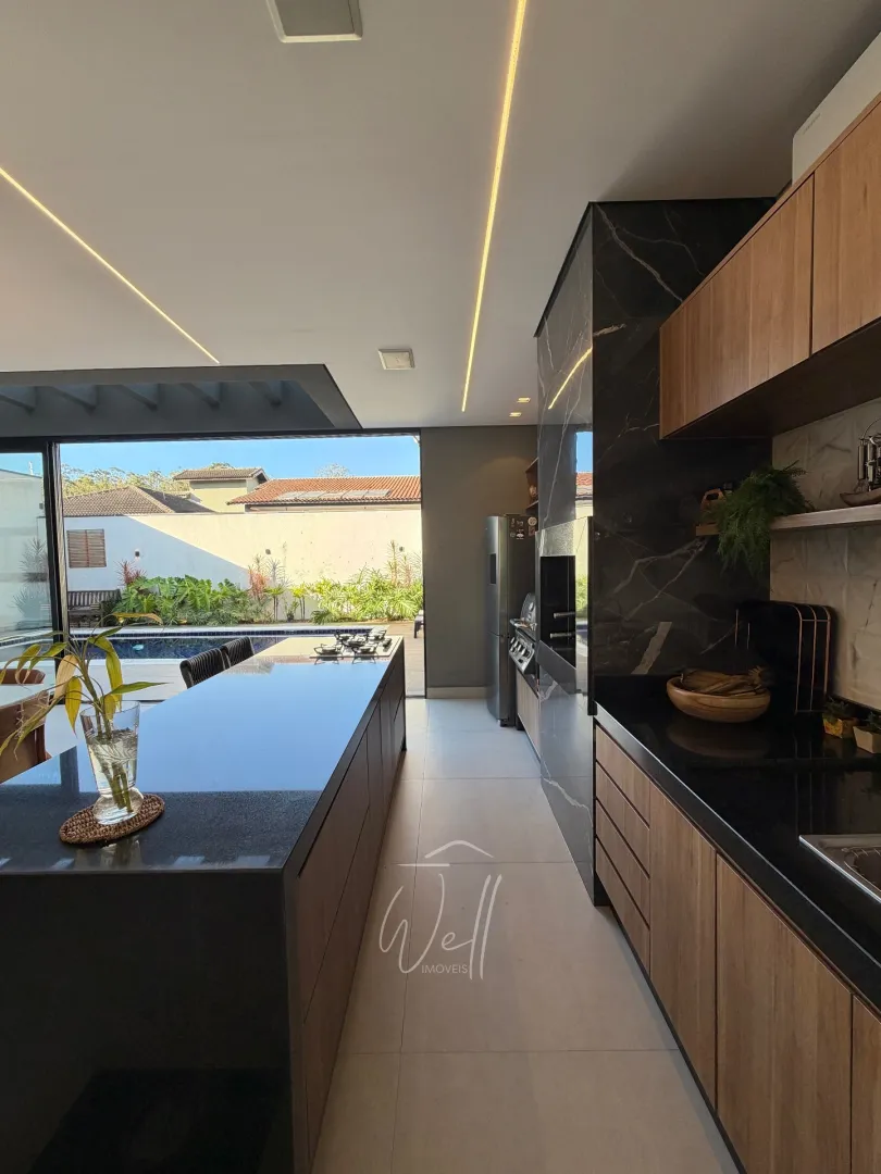 Casa de alto padr&atilde;o no Parque dos P&aacute;ssaros 350m2 I 04 su&iacute;tes I 04 vagas  São Bernardo do Campo - 