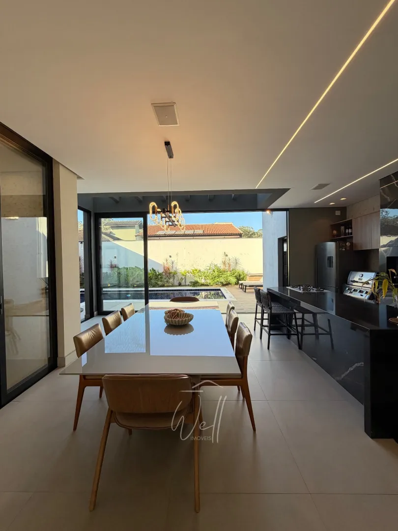 Casa de alto padr&atilde;o no Parque dos P&aacute;ssaros 350m2 I 04 su&iacute;tes I 04 vagas  São Bernardo do Campo - 