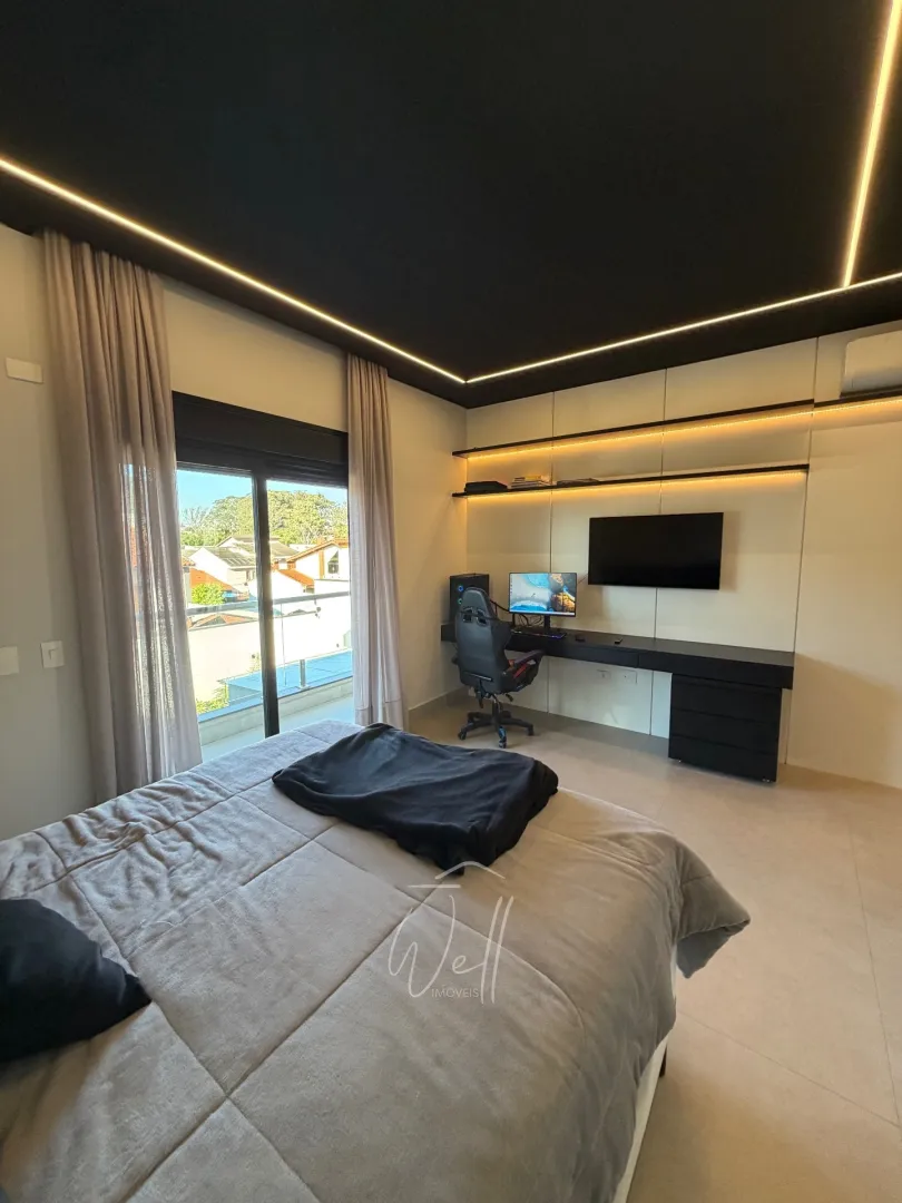 Casa de alto padr&atilde;o no Parque dos P&aacute;ssaros 350m2 I 04 su&iacute;tes I 04 vagas  São Bernardo do Campo - 