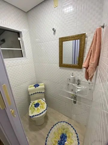Casa espa&ccedil;osa com 2 Su&iacute;tes - Vl. Sagrado Cecilia  Mogi das Cruzes - 
