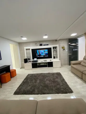Casa espa&ccedil;osa com 2 Su&iacute;tes - Vl. Sagrado Cecilia  Mogi das Cruzes - 