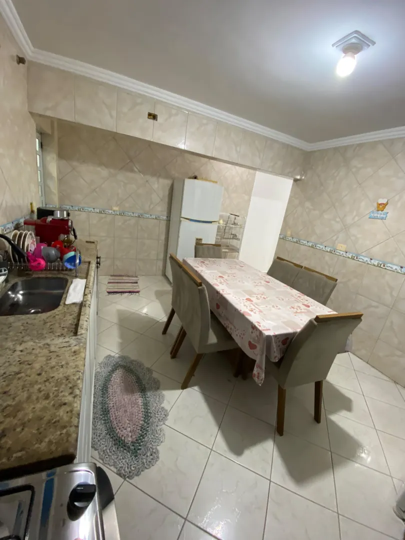 Casa espa&ccedil;osa com 2 Su&iacute;tes - Vl. Sagrado Cecilia  Mogi das Cruzes - 