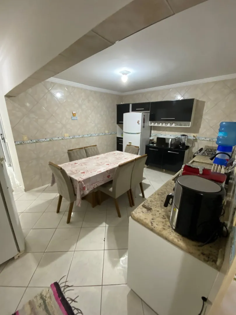 Casa espa&ccedil;osa com 2 Su&iacute;tes - Vl. Sagrado Cecilia  Mogi das Cruzes - 
