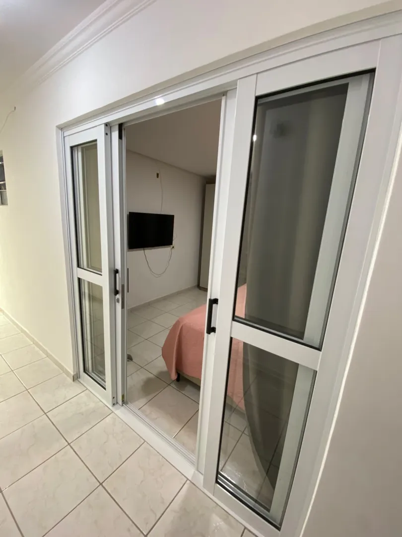 Casa espa&ccedil;osa com 2 Su&iacute;tes - Vl. Sagrado Cecilia  Mogi das Cruzes - 