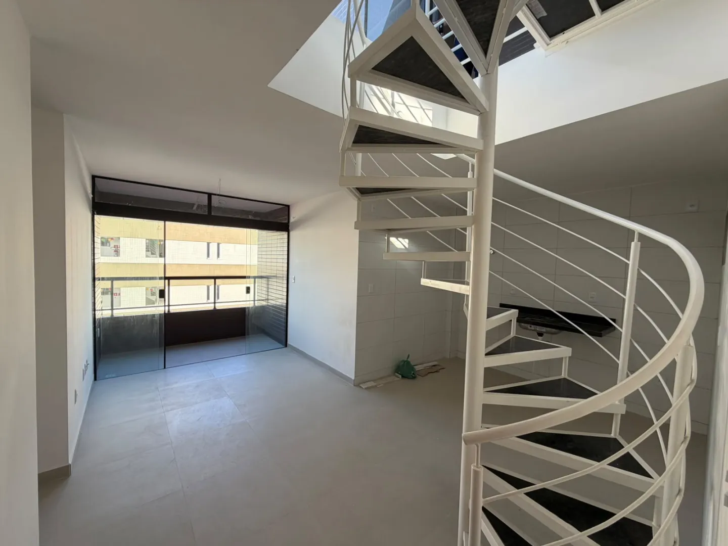 COBERTURA DUPLEX À VENDA NO BESSA