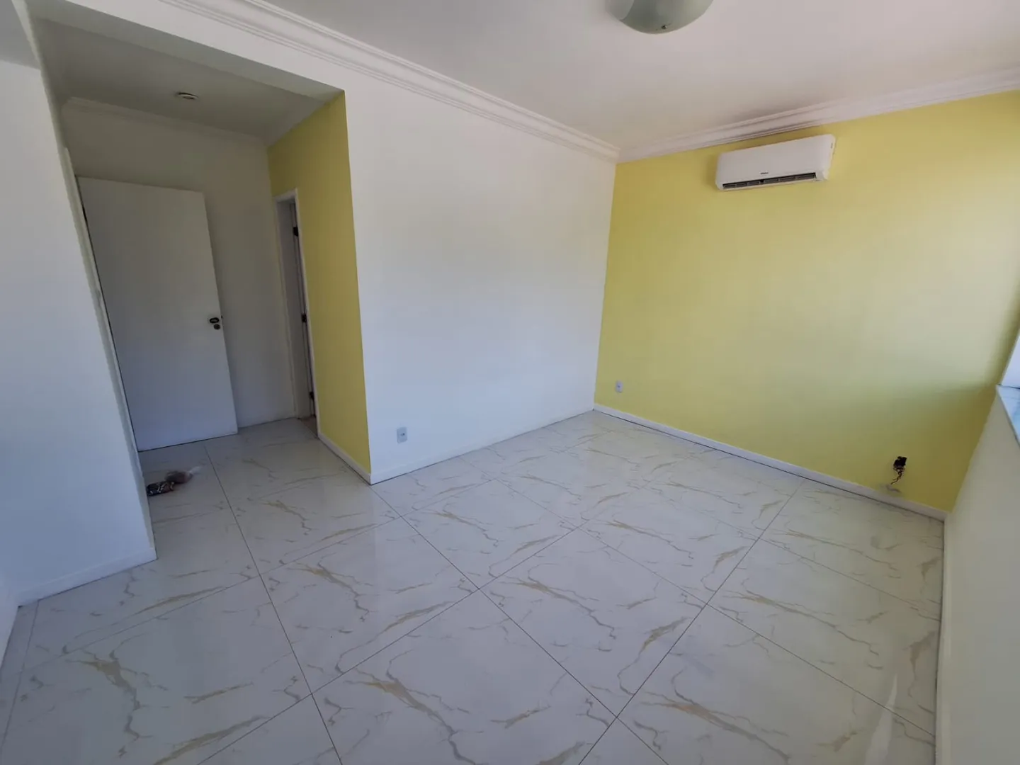 APARTAMENTO 3 QUARTOS SU&Iacute;TE NASCENTE ELEVADORES PORTARIA 24H &Agrave; VENDA NA BARRA! Rua Marquês de Caravelas Salvador - 