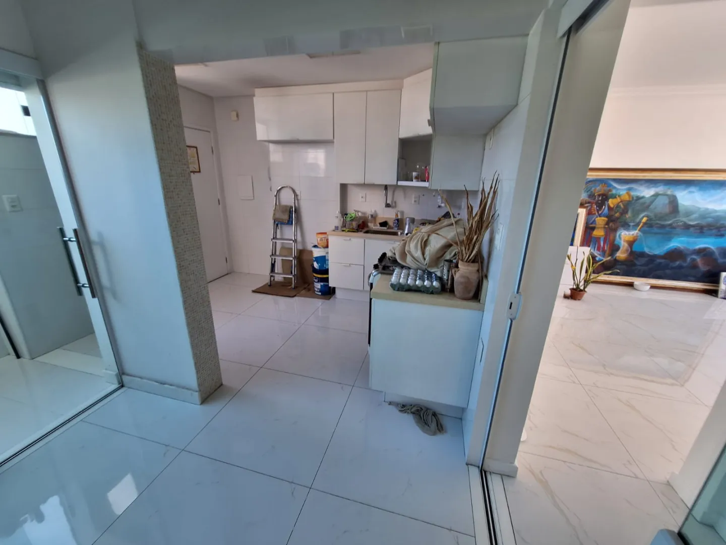 APARTAMENTO 3 QUARTOS SU&Iacute;TE NASCENTE ELEVADORES PORTARIA 24H &Agrave; VENDA NA BARRA! Rua Marquês de Caravelas Salvador - 