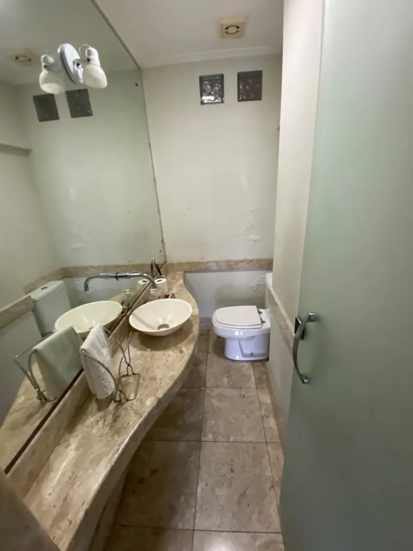 APARTAMENTO AMPLO 4 QUARTOS 2 SU&Iacute;TES VARANDA GARAGEM ELEVADOR PORTARIA &Agrave; VENDA CANELA! Rua Marechal Floriano Salvador - 