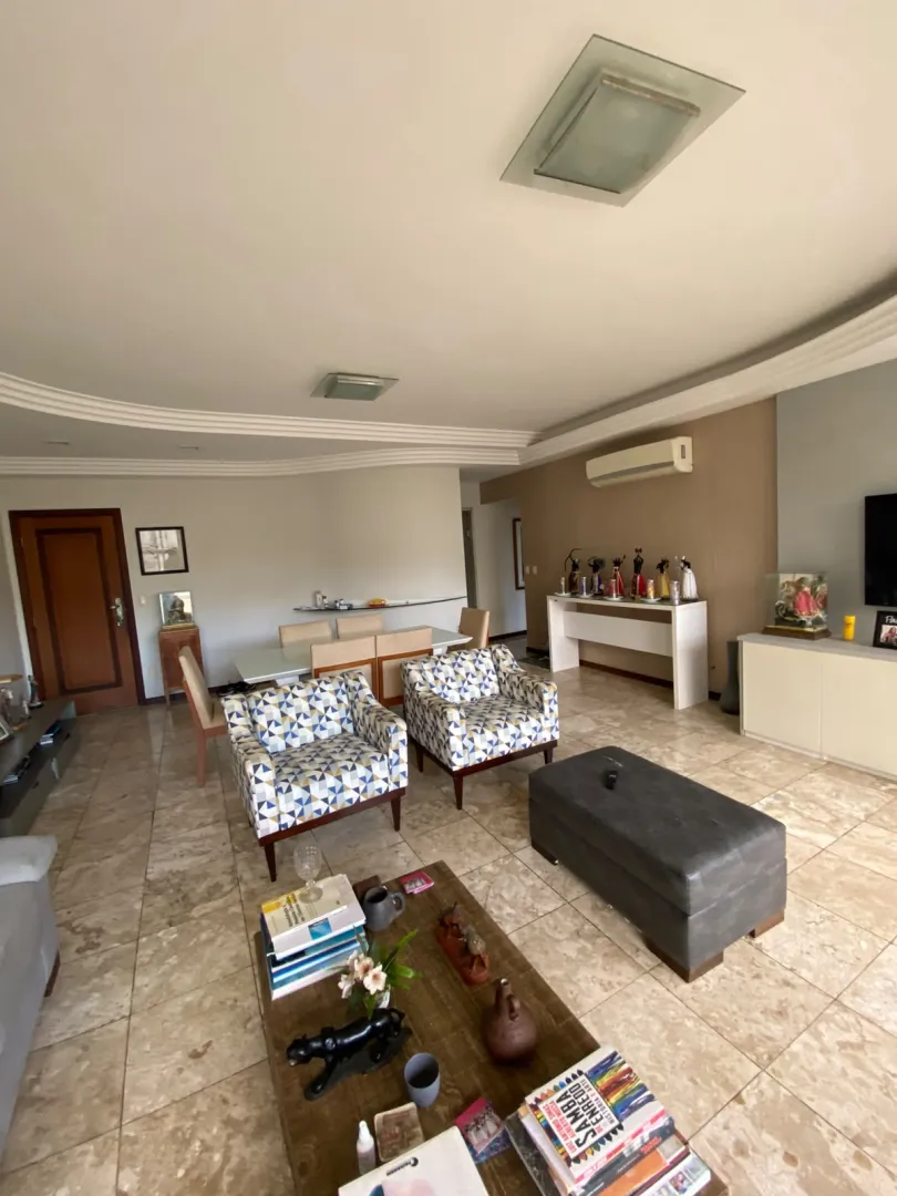 APARTAMENTO AMPLO 4 QUARTOS 2 SU&Iacute;TES VARANDA GARAGEM ELEVADOR PORTARIA &Agrave; VENDA CANELA! Rua Marechal Floriano Salvador - 