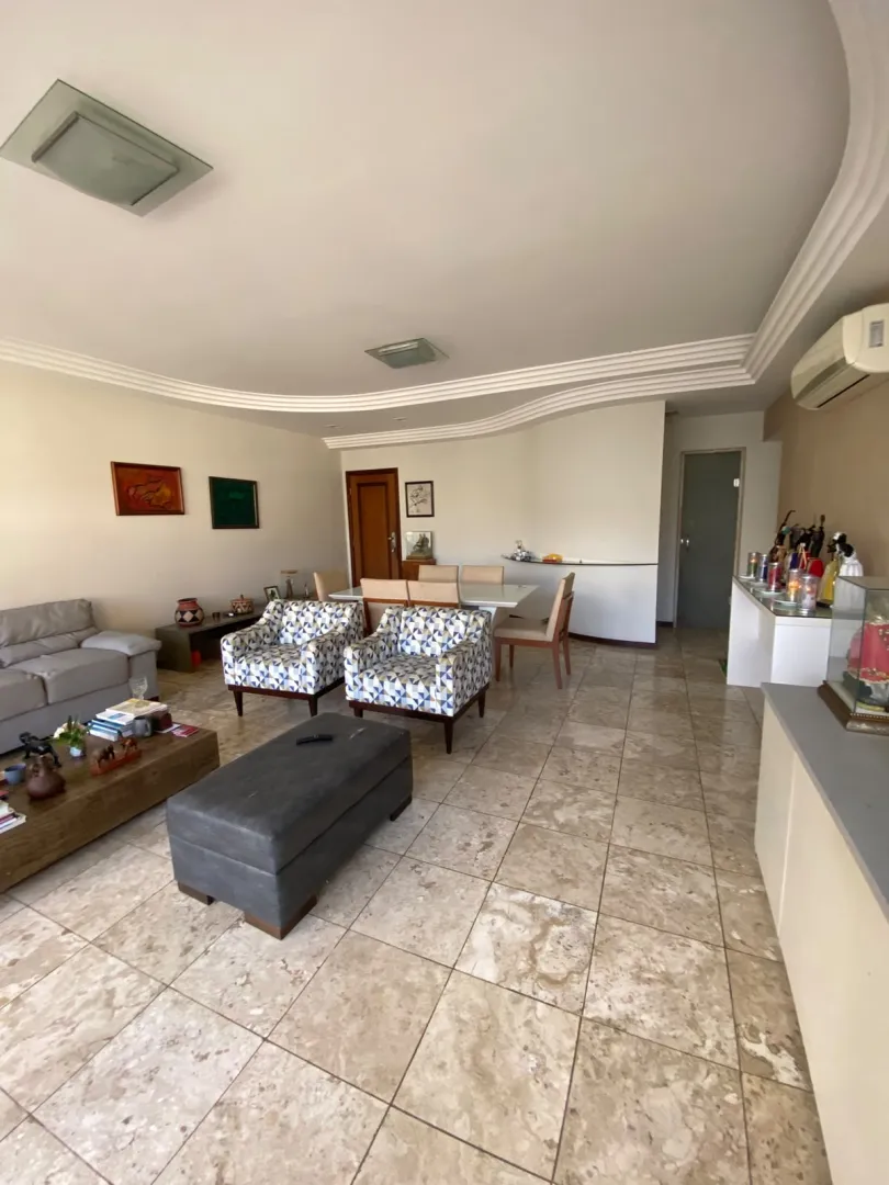 APARTAMENTO AMPLO 4 QUARTOS 2 SU&Iacute;TES VARANDA GARAGEM ELEVADOR PORTARIA &Agrave; VENDA CANELA! Rua Marechal Floriano Salvador - 