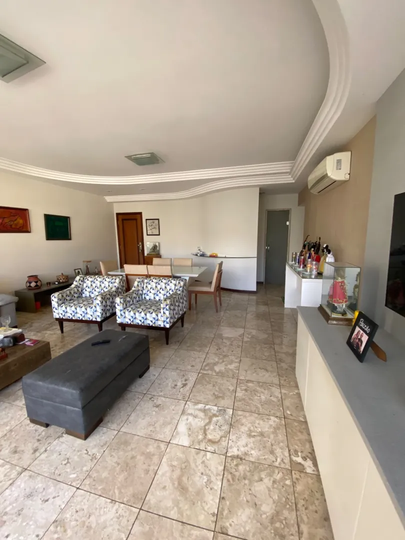 APARTAMENTO AMPLO 4 QUARTOS 2 SU&Iacute;TES VARANDA GARAGEM ELEVADOR PORTARIA &Agrave; VENDA CANELA! Rua Marechal Floriano Salvador - 