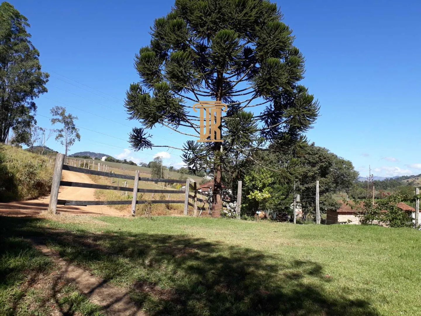 CH&Aacute;CARA DE 11.000M&sup2; EM CONCEI&Ccedil;&Atilde;O DOS OUROS -  MG  Conceição dos Ouros - 