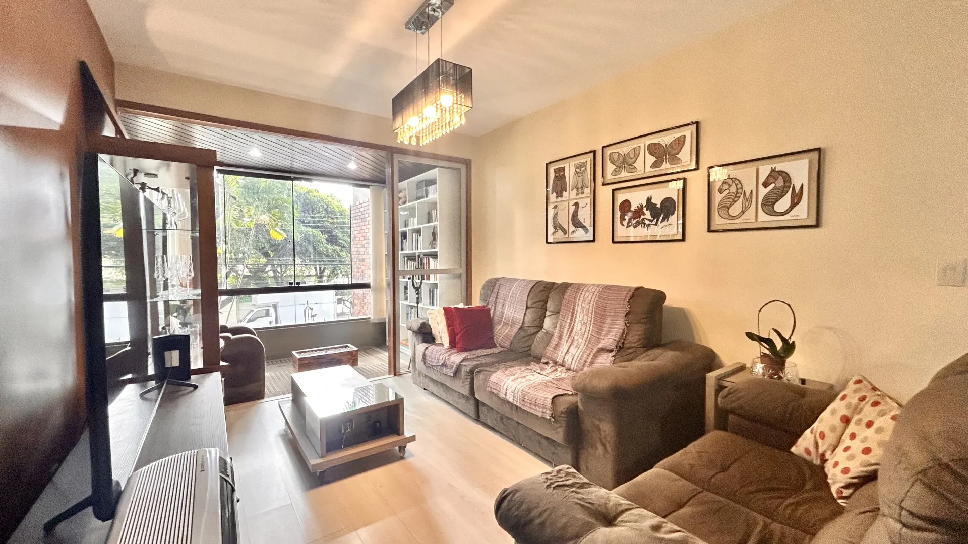R$ 750.000 | 93m&sup2; | 2 DORMIT&Oacute;RIOS | VAGA | AV. LAGEADO | PORTO ALEGRE - RS Avenida Lageado Porto Alegre - 