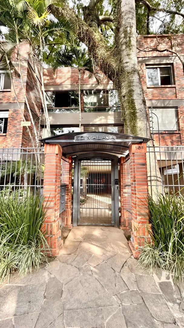 R$ 750.000 | 93m&sup2; | 2 DORMIT&Oacute;RIOS | VAGA | AV. LAGEADO | PORTO ALEGRE - RS Avenida Lageado Porto Alegre - 