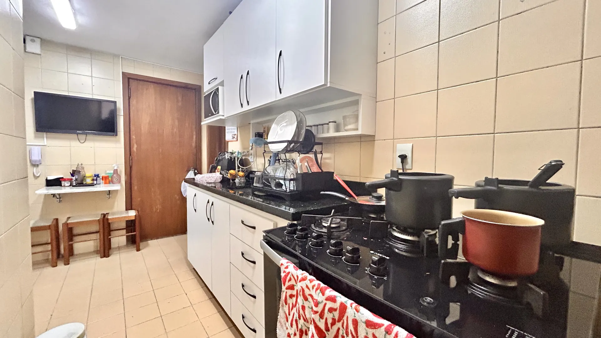 R$ 750.000 | 93m&sup2; | 2 DORMIT&Oacute;RIOS | VAGA | AV. LAGEADO | PORTO ALEGRE - RS Avenida Lageado Porto Alegre - 