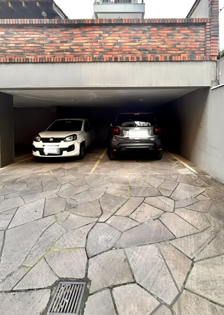 R$ 750.000 | 93m&sup2; | 2 DORMIT&Oacute;RIOS | VAGA | AV. LAGEADO | PORTO ALEGRE - RS Avenida Lageado Porto Alegre - 