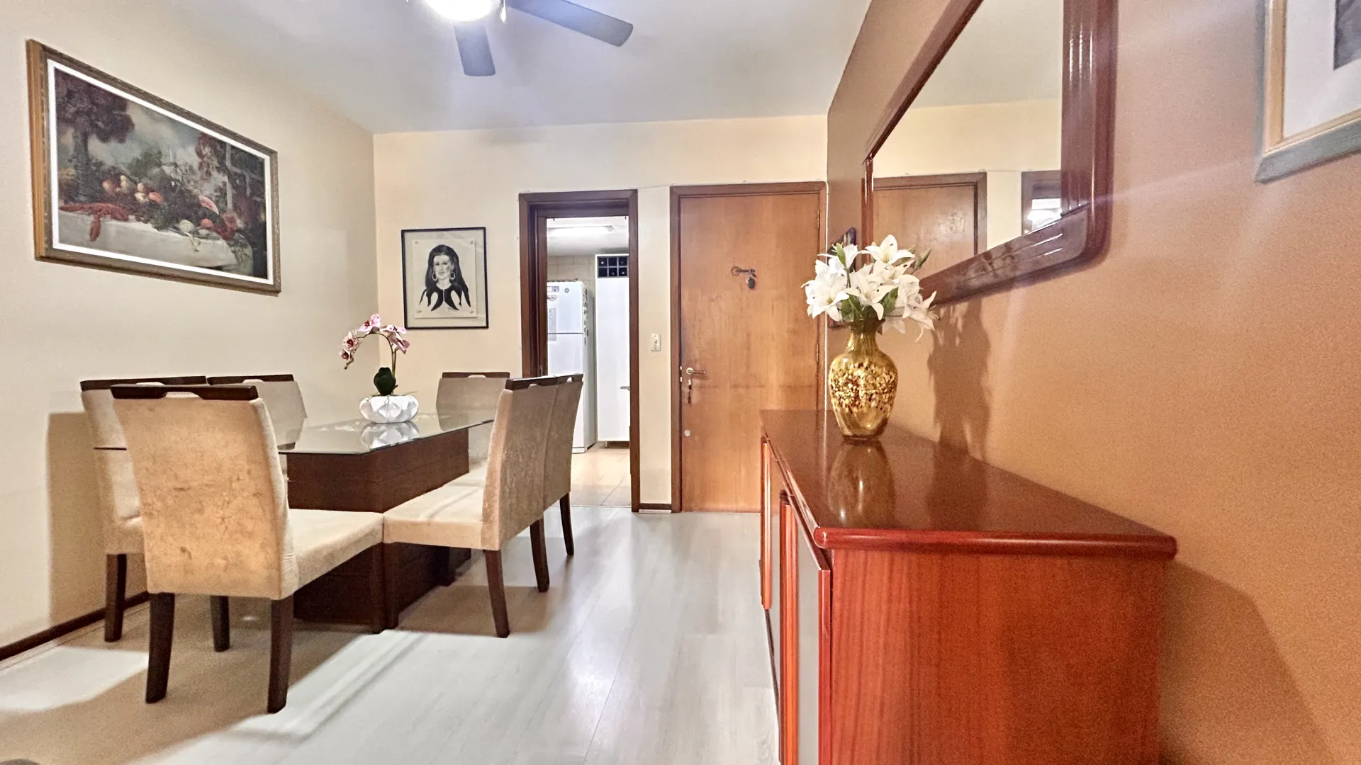 R$ 750.000 | 93m&sup2; | 2 DORMIT&Oacute;RIOS | VAGA | AV. LAGEADO | PORTO ALEGRE - RS Avenida Lageado Porto Alegre - 