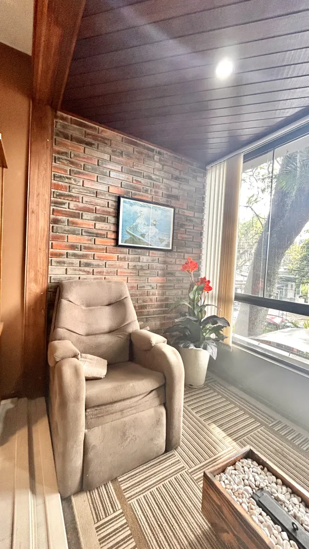 R$ 750.000 | 93m&sup2; | 2 DORMIT&Oacute;RIOS | VAGA | AV. LAGEADO | PORTO ALEGRE - RS Avenida Lageado Porto Alegre - 