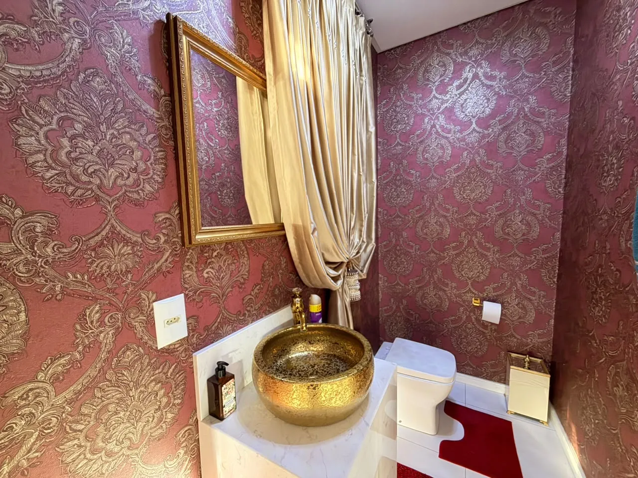 Casa alto padr&atilde;o em Timb&oacute;, Bairro Padre Martinho Stein, pronta para morar!  Timbó - 