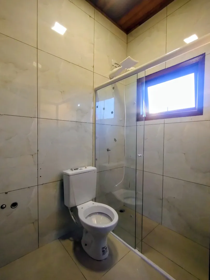 &Oacute;tima ch&aacute;cara com piscina com vista para a represa  Santa Isabel - 