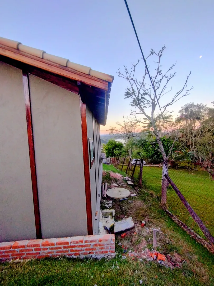 &Oacute;tima ch&aacute;cara com piscina com vista para a represa  Santa Isabel - 