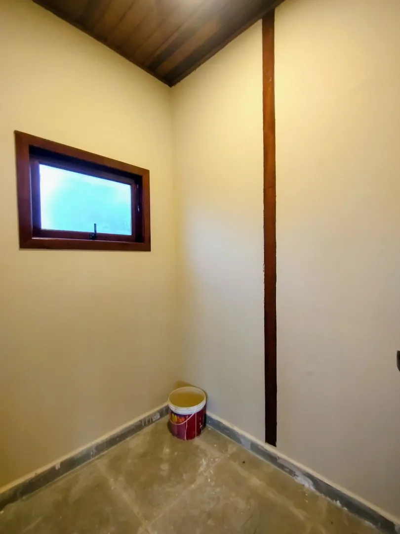 &Oacute;tima ch&aacute;cara com piscina com vista para a represa  Santa Isabel - 