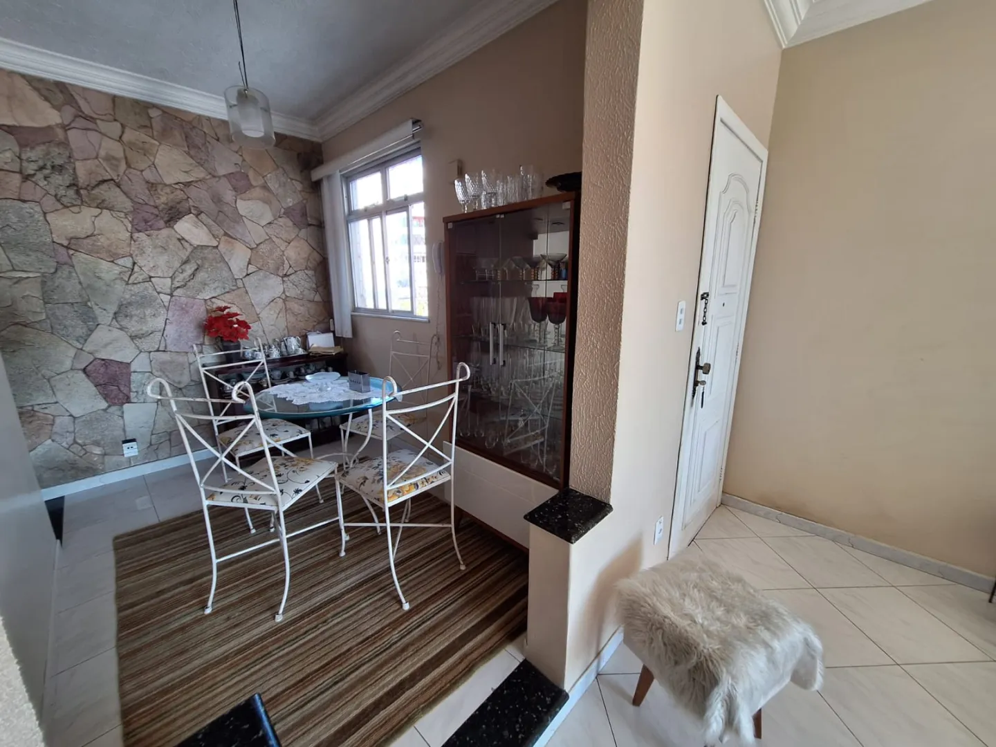 APARTAMENTO 2 QUARTOS SU&Iacute;TE VARANDA GARAGEM NASCENTE ELEVADOR &Agrave; VENDA NA GRA&Ccedil;A! Avenida Euclydes da Cunha Salvador - 