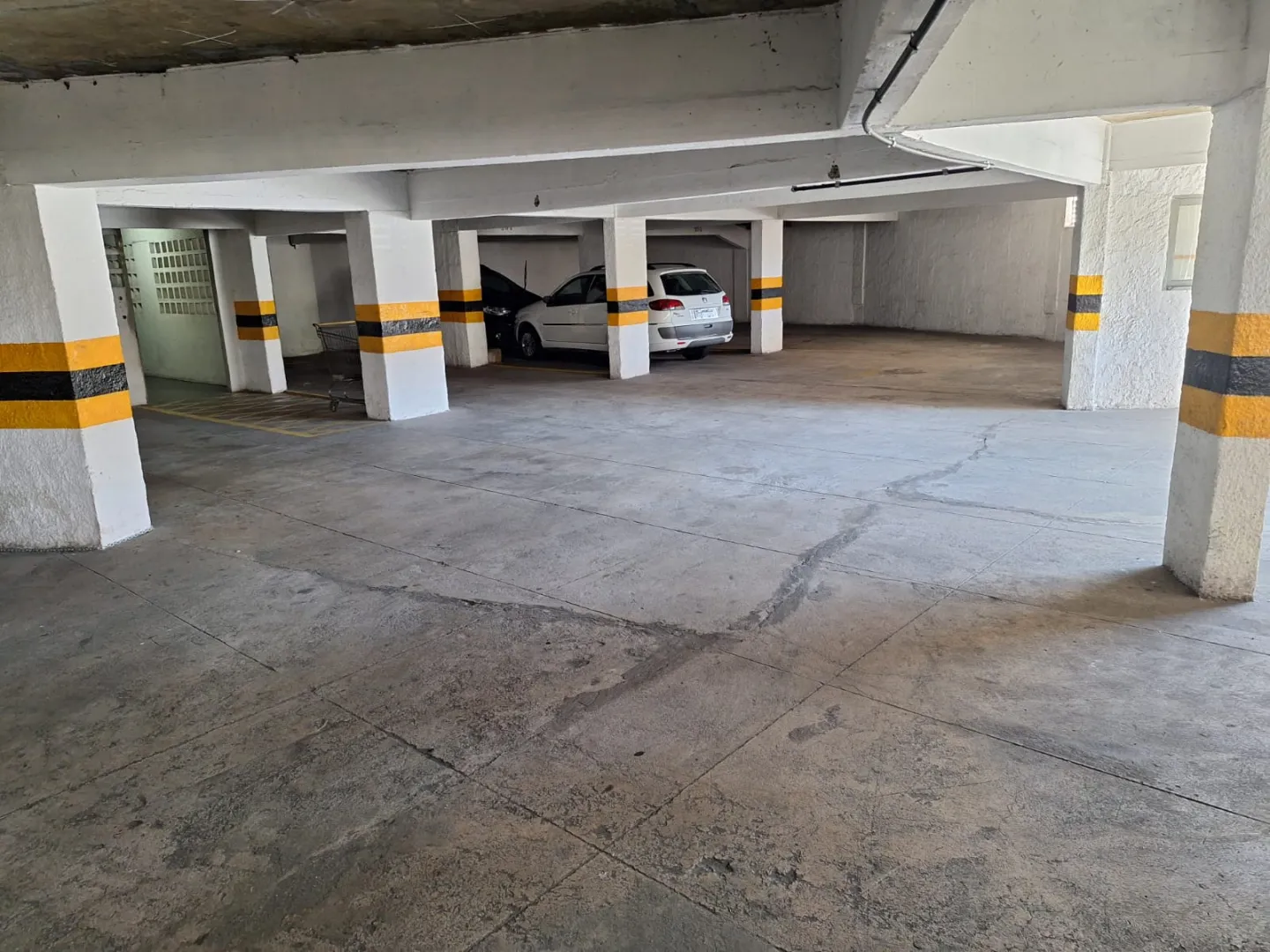APARTAMENTO 2 QUARTOS SU&Iacute;TE VARANDA GARAGEM NASCENTE ELEVADOR &Agrave; VENDA NA GRA&Ccedil;A! Avenida Euclydes da Cunha Salvador - 