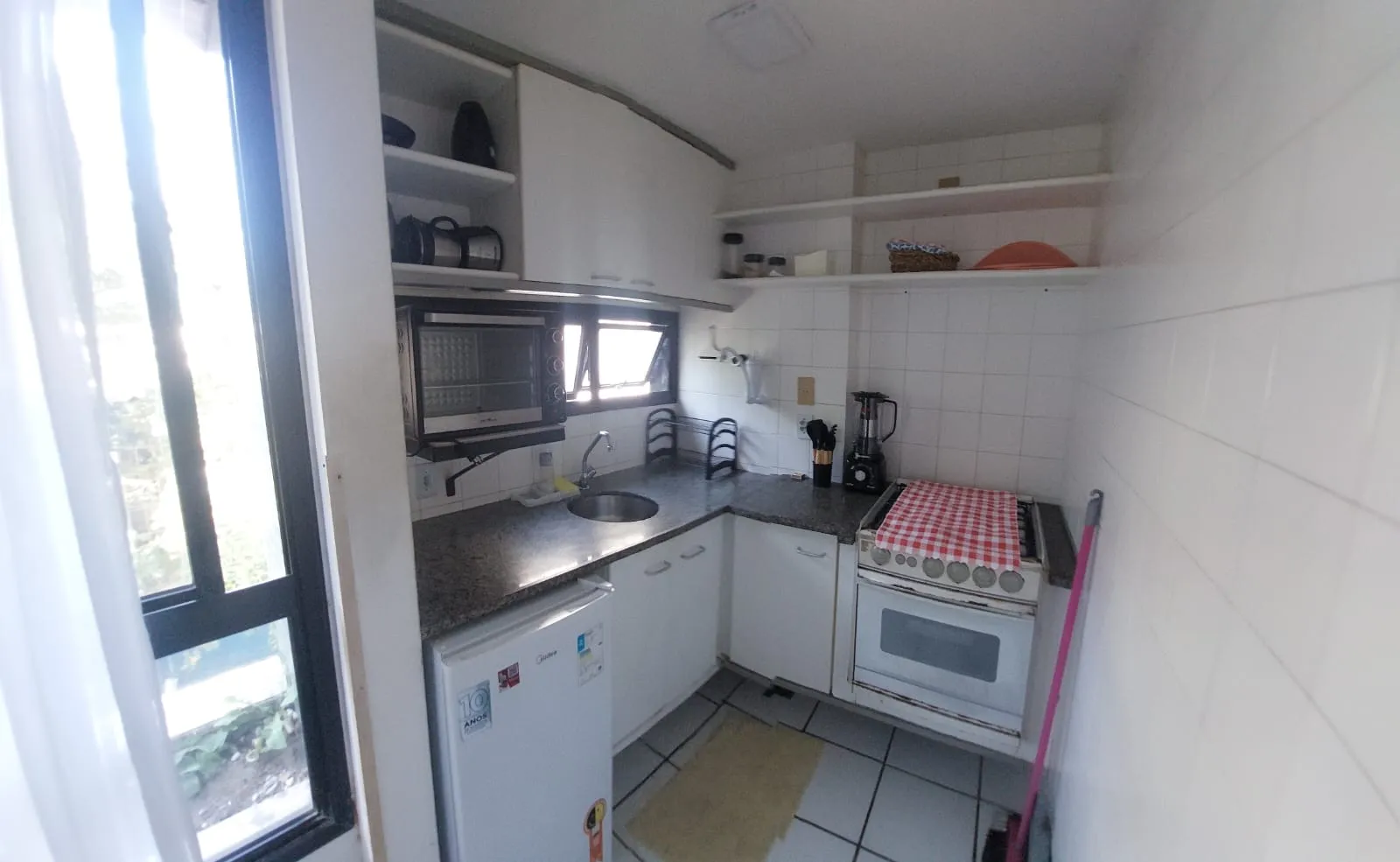APARTAMENTO QUARTO  SALA COM VARANDA NASCENTE PISCINA ELEVADOR &Agrave; VENDA EM ONDINA! Avenida Milton Santos Salvador - 