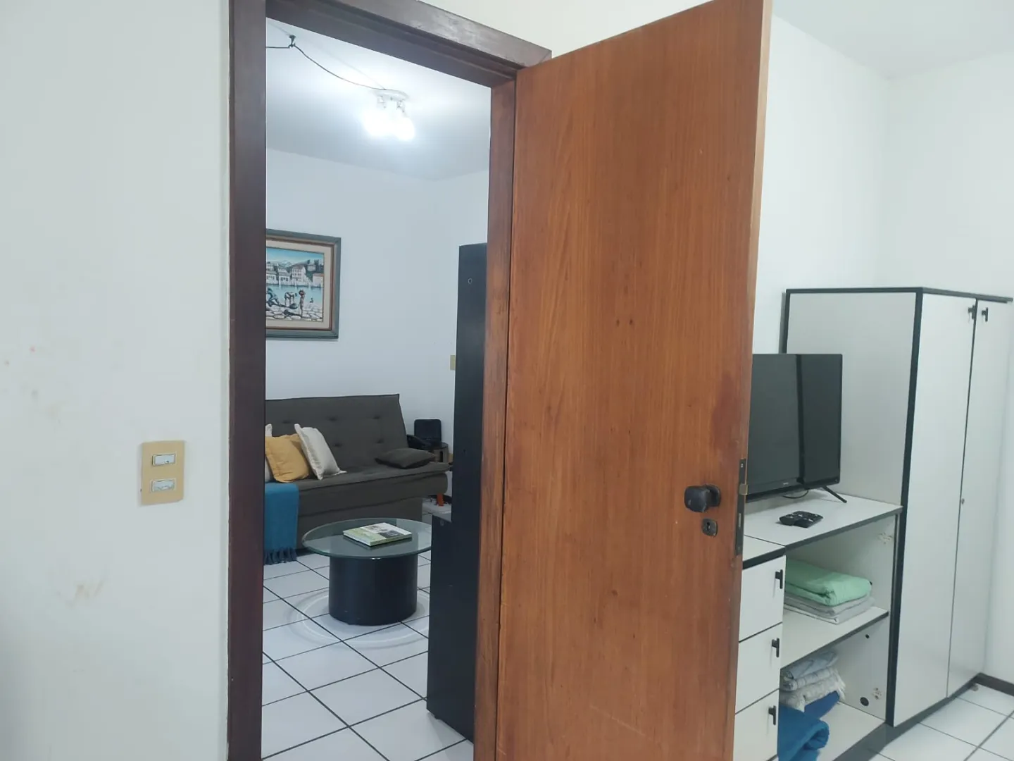 APARTAMENTO QUARTO  SALA COM VARANDA NASCENTE PISCINA ELEVADOR &Agrave; VENDA EM ONDINA! Avenida Milton Santos Salvador - 