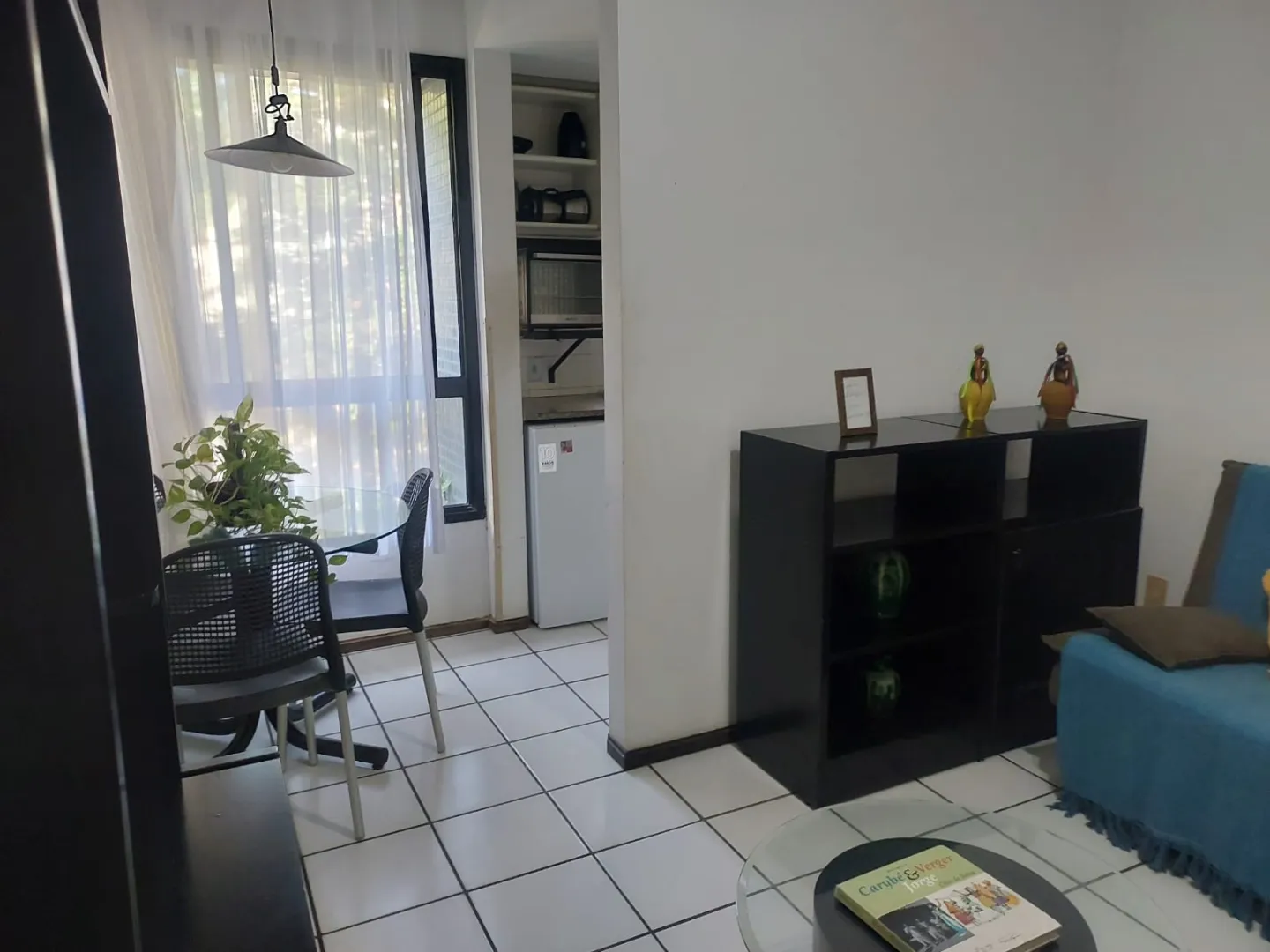 APARTAMENTO QUARTO  SALA COM VARANDA NASCENTE PISCINA ELEVADOR &Agrave; VENDA EM ONDINA! Avenida Milton Santos Salvador - 