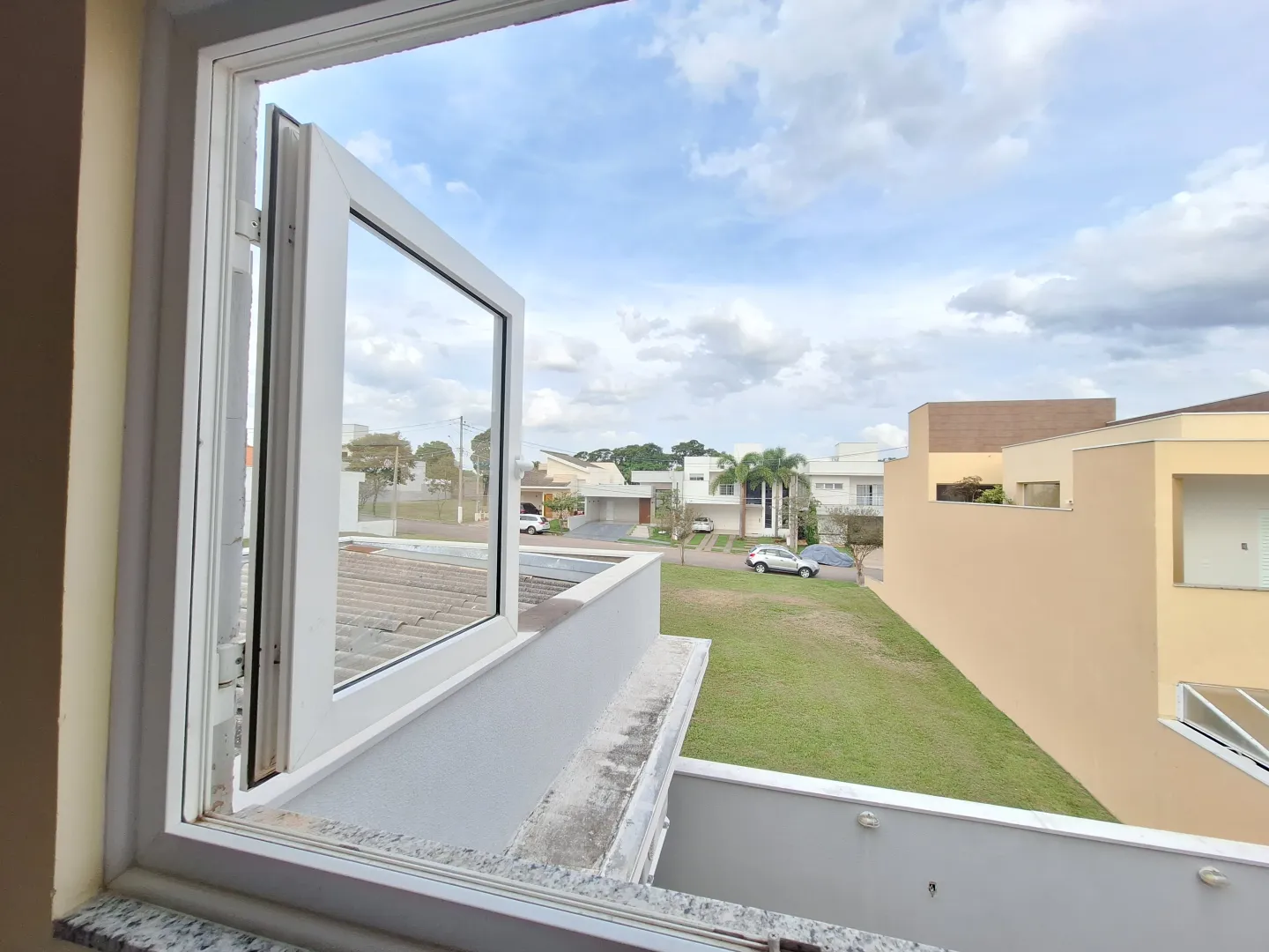 Casa t&eacute;rrea &agrave; venda, 3 Dorms. - R$ 1.120.000 - Condom&iacute;nio Villa Sui&ccedil;a - Sorocaba/SP Avenida Francisco Roldão Sanches Sorocaba - 