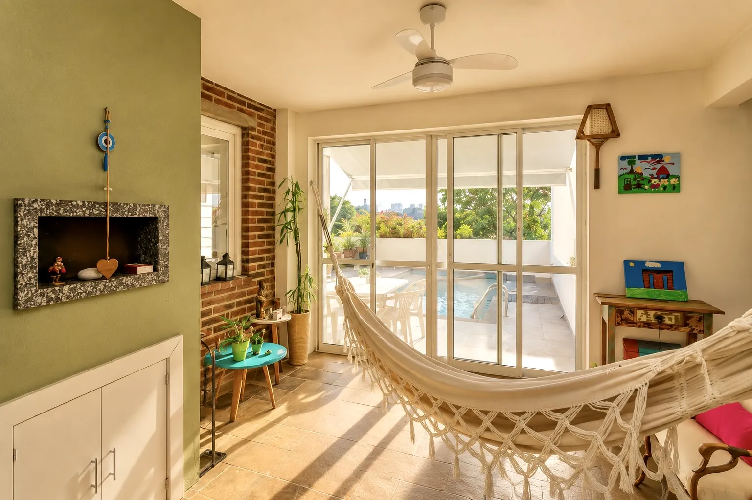 R$ 995.000 - LINDA CASA - 256M2 - 2 DORM - 2 SU&Iacute;TES - LAREIRA - PISCINA - 4 VAGAS Avenida Walter Kaufmann Porto Alegre - 