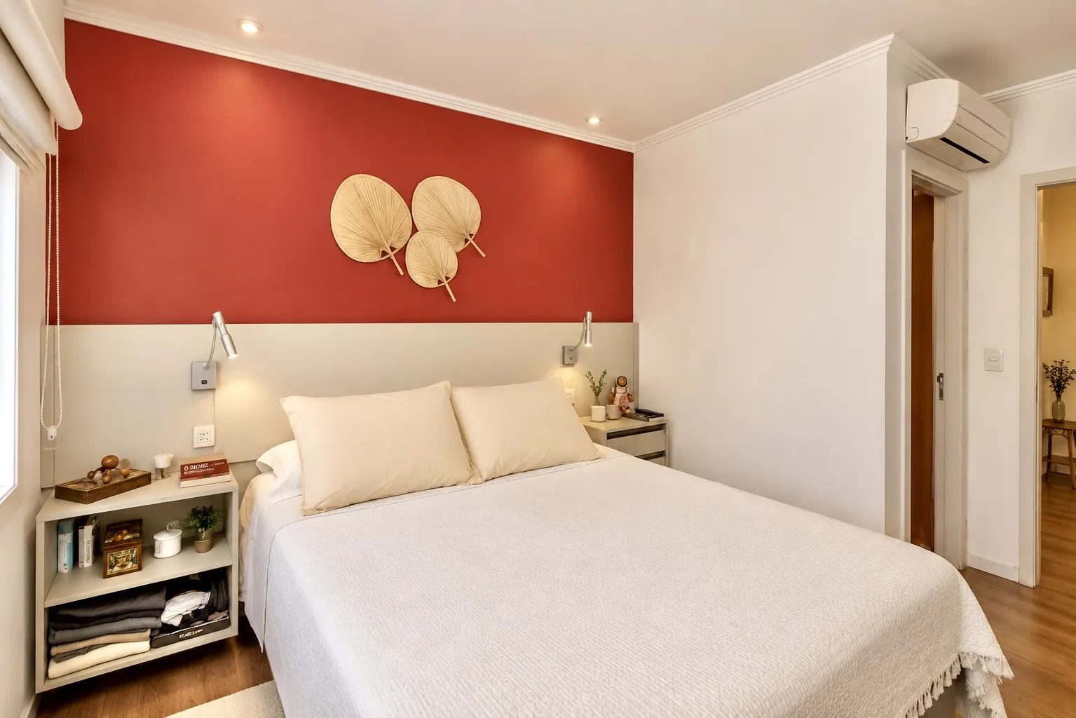 R$ 995.000 - LINDA CASA - 256M2 - 2 DORM - 2 SU&Iacute;TES - LAREIRA - PISCINA - 4 VAGAS Avenida Walter Kaufmann Porto Alegre - 