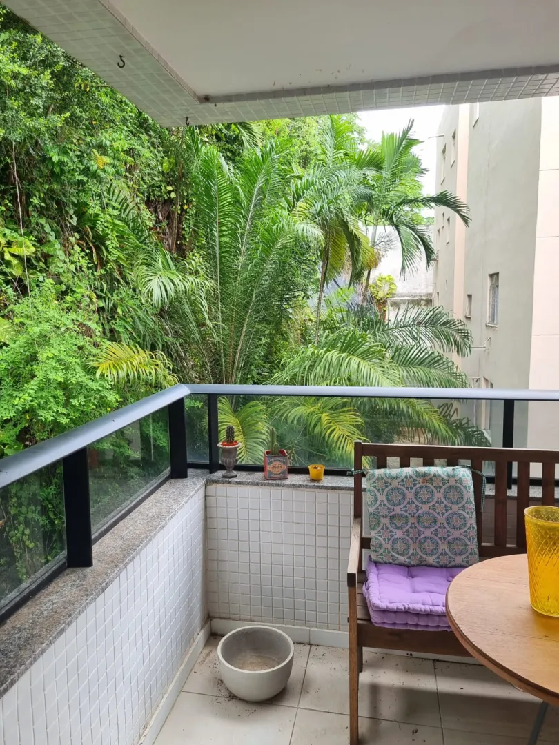 APARTAMENTO QUARTO E SALA VARANDA SEMINOVO GARAGEM ELEVADOR ACADEMIA PISCINA VENDA ONDINA Rua Senta Púa Salvador - 