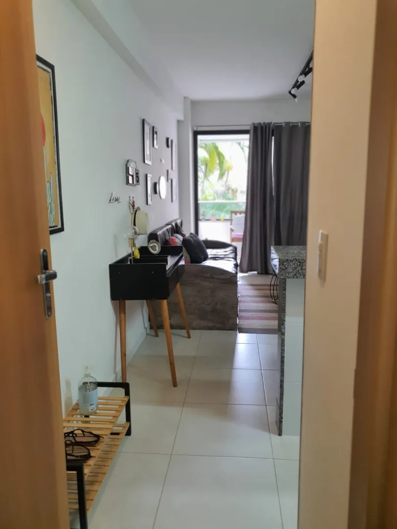 APARTAMENTO QUARTO E SALA VARANDA SEMINOVO GARAGEM ELEVADOR ACADEMIA PISCINA VENDA ONDINA Rua Senta Púa Salvador - 