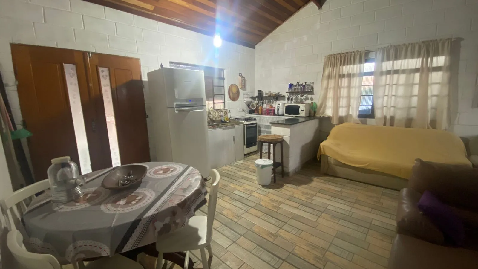 Ch&aacute;cara com piscina em condom&iacute;nio com vista deslumbrante para a represa  Igaratá - 