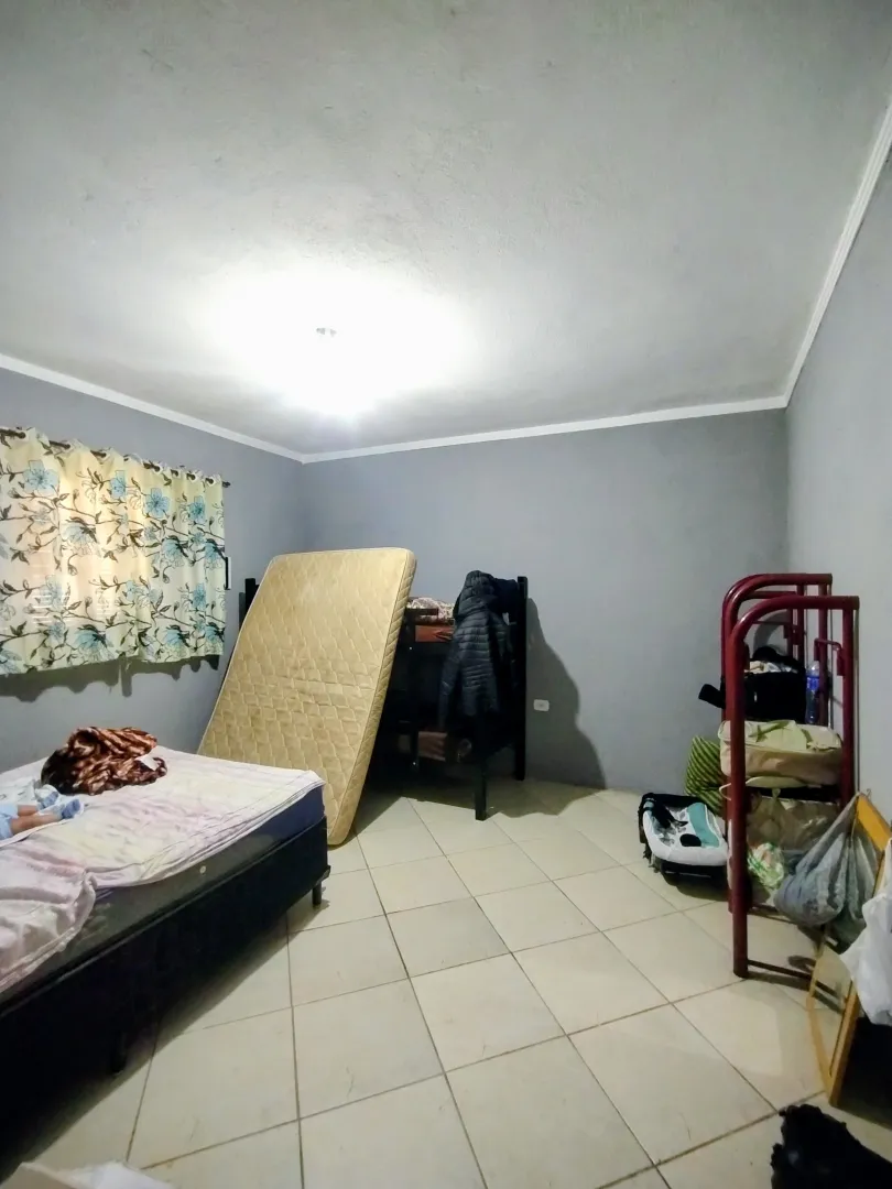Ch&aacute;cara p&eacute; na &aacute;gua com piscina em condom&iacute;nio  Igaratá - 