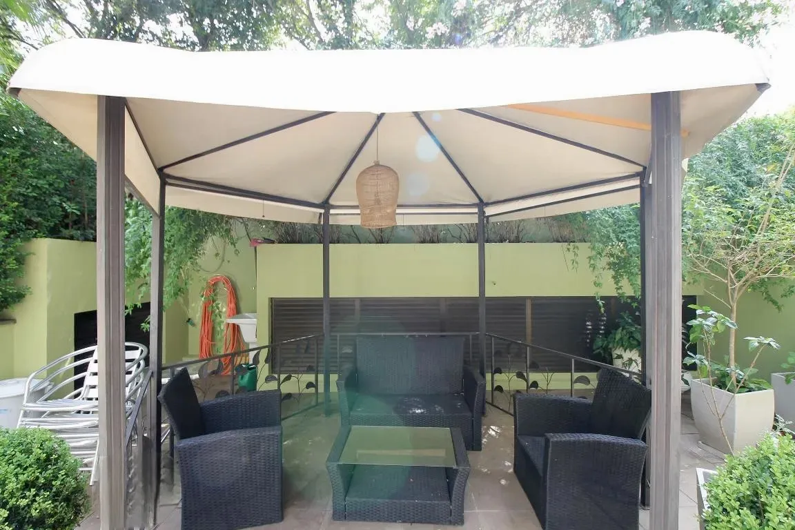 R$ 320.000 - OPORTUNIDADE &Uacute;NICA - 40M2 - 1 DORM - VISTA - REFORMADO Avenida Doutor Nilo Peçanha Porto Alegre - 