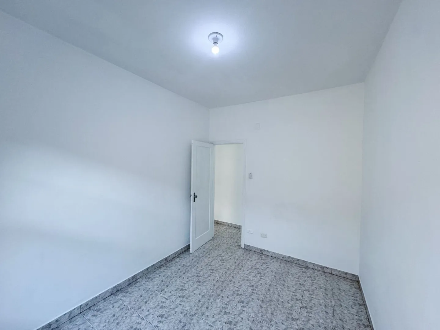 🏬 Apartamento para Loca&ccedil;&atilde;o no Gonzaga &ndash; Santos/SP Rua Sergipe Santos - 
