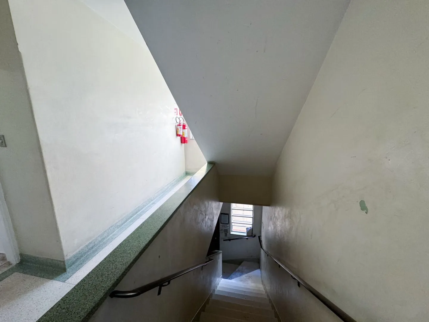 🏬 Apartamento para Loca&ccedil;&atilde;o no Gonzaga &ndash; Santos/SP Rua Sergipe Santos - 
