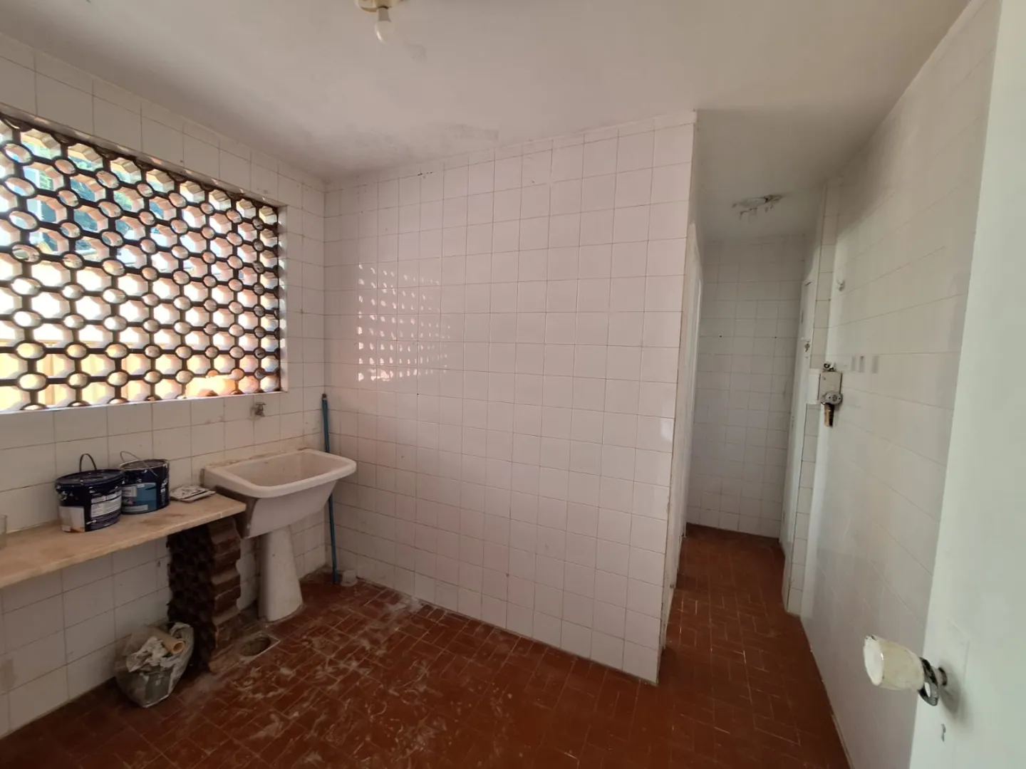 APARTAMENTO 3 QUARTOS SU&Iacute;TE VARANDA NASCENTE DEPEND&Ecirc;NCIA GARAGEM &Agrave; VENDA NA BARRA Rua Pedro Milton de Brito Salvador - 