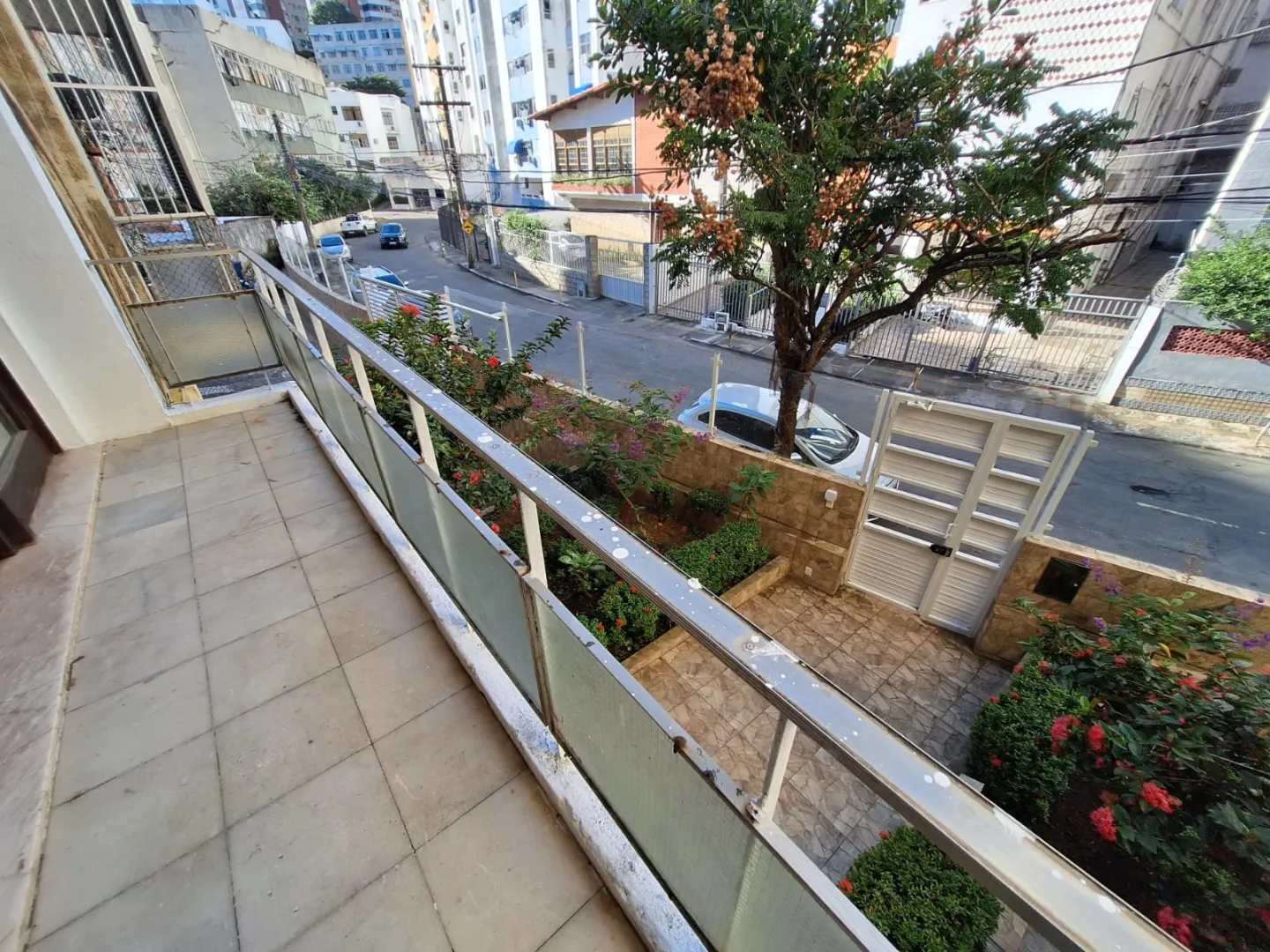 APARTAMENTO 3 QUARTOS SU&Iacute;TE VARANDA NASCENTE DEPEND&Ecirc;NCIA GARAGEM &Agrave; VENDA NA BARRA Rua Pedro Milton de Brito Salvador - 