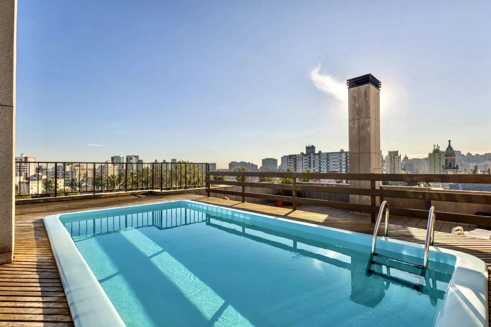 R$ 440.000 - &Oacute;TIMO APARTAMENTO - 66M2 - 2 DORM - SU&Iacute;TE - 1 VAGA - INFRA Rua José do Patrocínio Porto Alegre - 