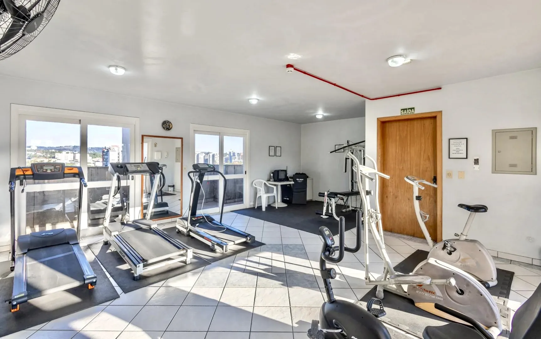 R$ 440.000 - &Oacute;TIMO APARTAMENTO - 66M2 - 2 DORM - SU&Iacute;TE - 1 VAGA - INFRA Rua José do Patrocínio Porto Alegre - 