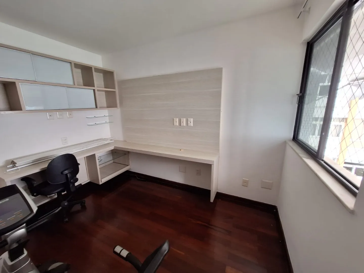 APARTAMENTO 3 QUARTOS SU&Iacute;TE VARANDA VISTA MAR PISCINA QUADRA ACADEMIA NA VIT&Oacute;RIA LOCA&Ccedil;&Atilde;O! Avenida Sete de Setembro Salvador - 