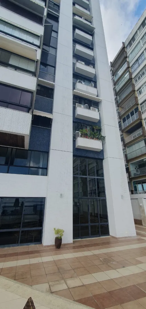 APARTAMENTO 3 QUARTOS SU&Iacute;TE VARANDA VISTA MAR PISCINA QUADRA ACADEMIA NA VIT&Oacute;RIA LOCA&Ccedil;&Atilde;O! Avenida Sete de Setembro Salvador - 