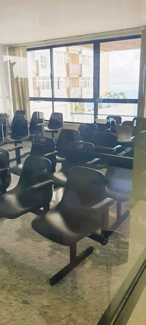 APARTAMENTO 3 QUARTOS SU&Iacute;TE VARANDA VISTA MAR PISCINA QUADRA ACADEMIA NA VIT&Oacute;RIA LOCA&Ccedil;&Atilde;O! Avenida Sete de Setembro Salvador - 