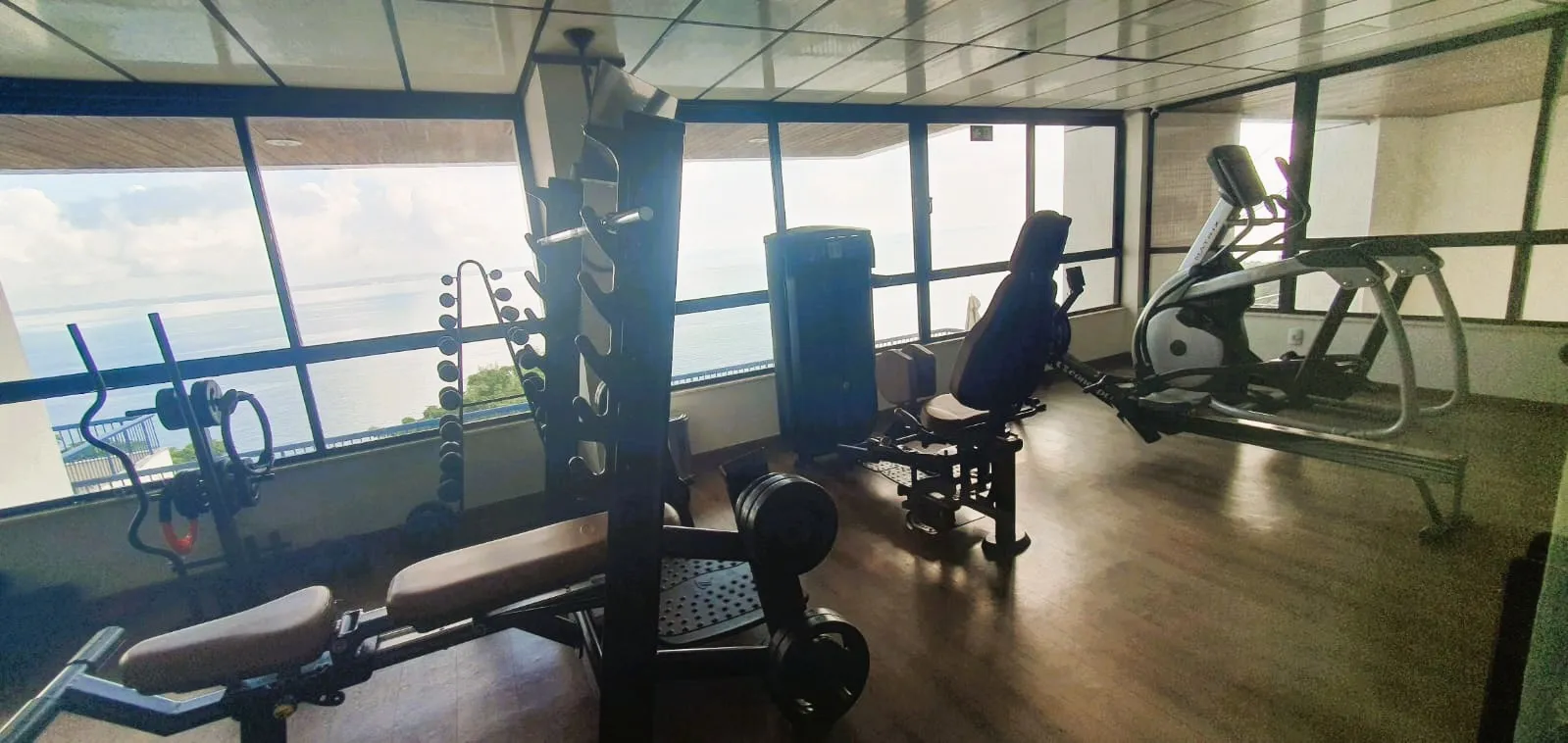 APARTAMENTO 3 QUARTOS SU&Iacute;TE VARANDA VISTA MAR PISCINA QUADRA ACADEMIA NA VIT&Oacute;RIA LOCA&Ccedil;&Atilde;O! Avenida Sete de Setembro Salvador - 