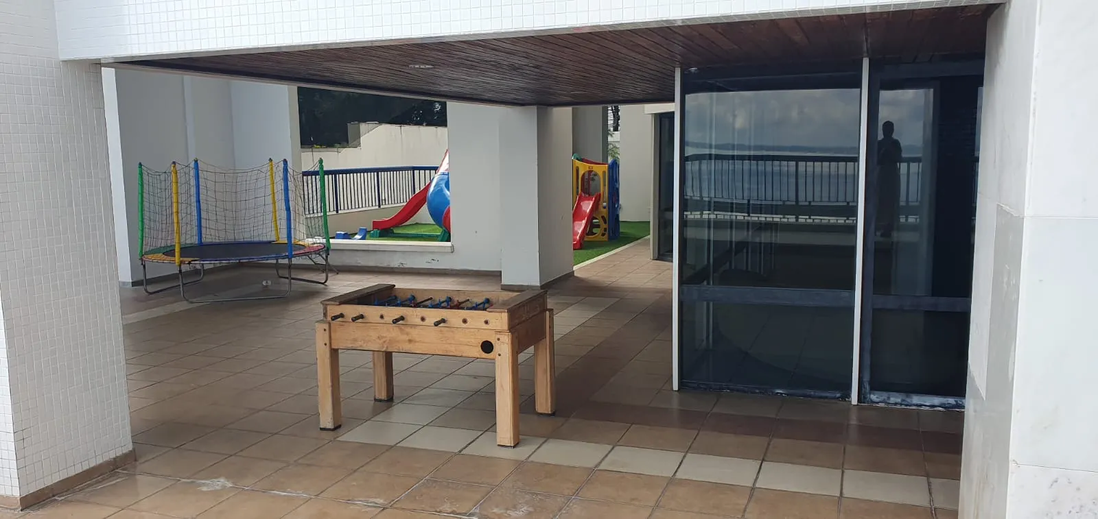 APARTAMENTO 3 QUARTOS SU&Iacute;TE VARANDA VISTA MAR PISCINA QUADRA ACADEMIA NA VIT&Oacute;RIA LOCA&Ccedil;&Atilde;O! Avenida Sete de Setembro Salvador - 